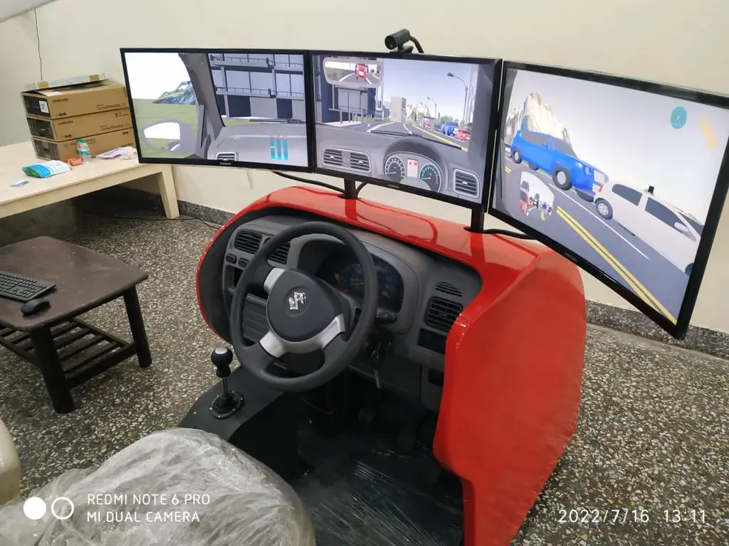 Three screen car driving simulator